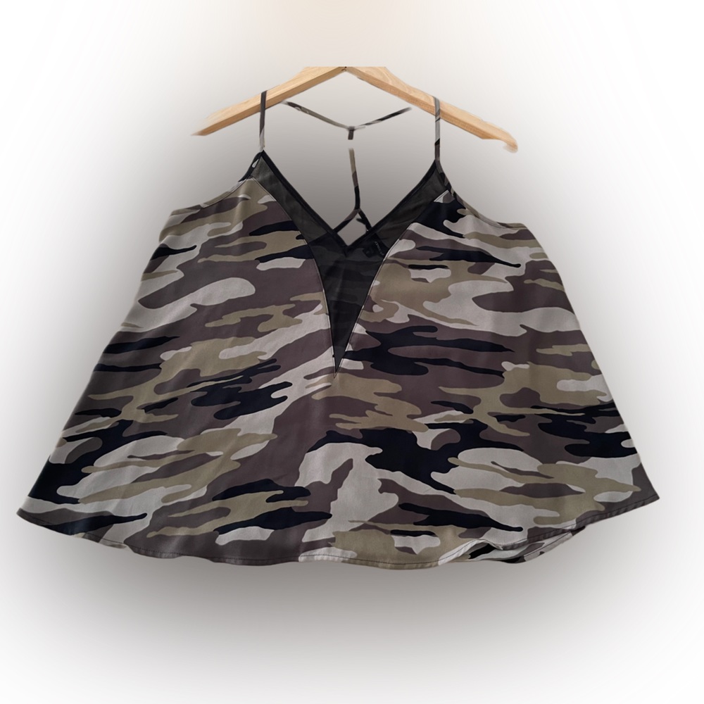 EXPRESS WOMEN CAMOUFLAGE PRINT STRAPY TANK TOP FLOWY Size:M
